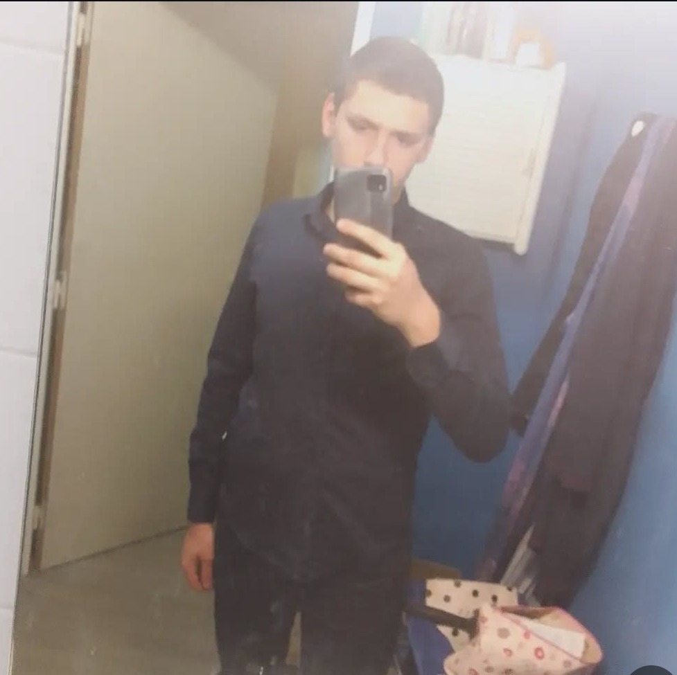 Profil de Alp, 20 ans, Plan cul à Cornillé