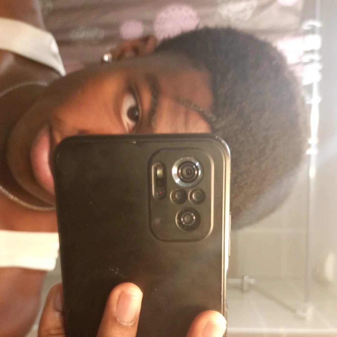 Profil de Hilan, 20 ans, Plan cul à Saint-Glen