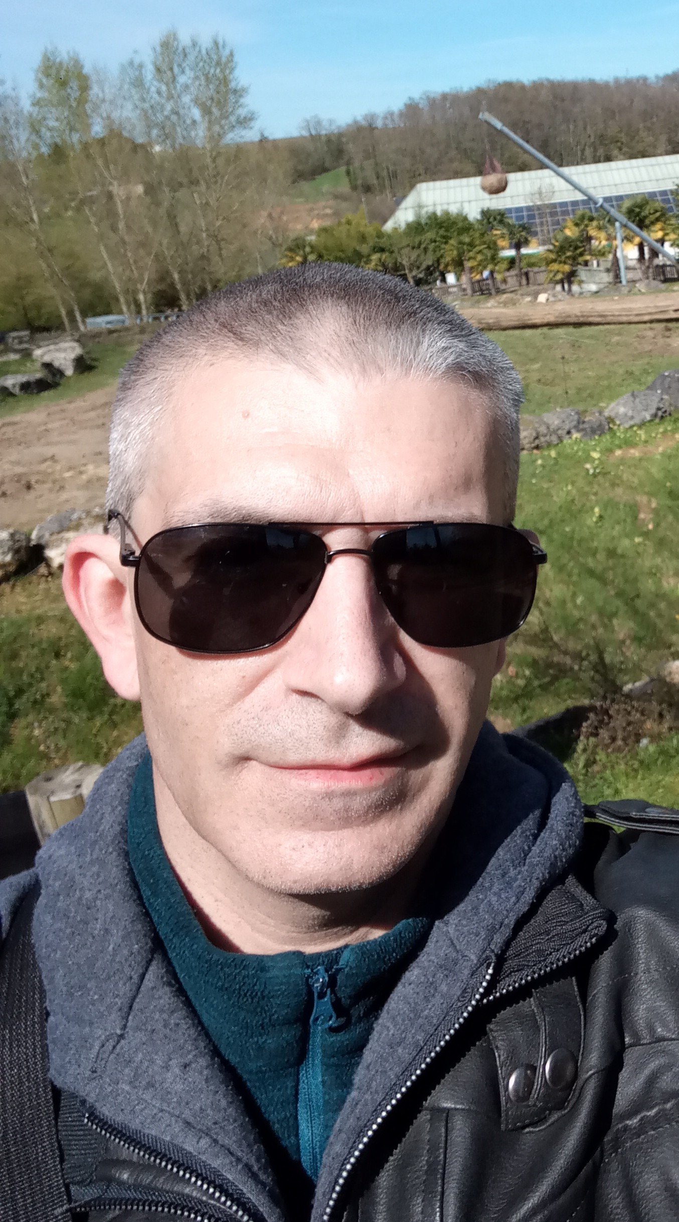 Profil de Adeel, 47 ans, Plan cul à Vildé-Guingalan
