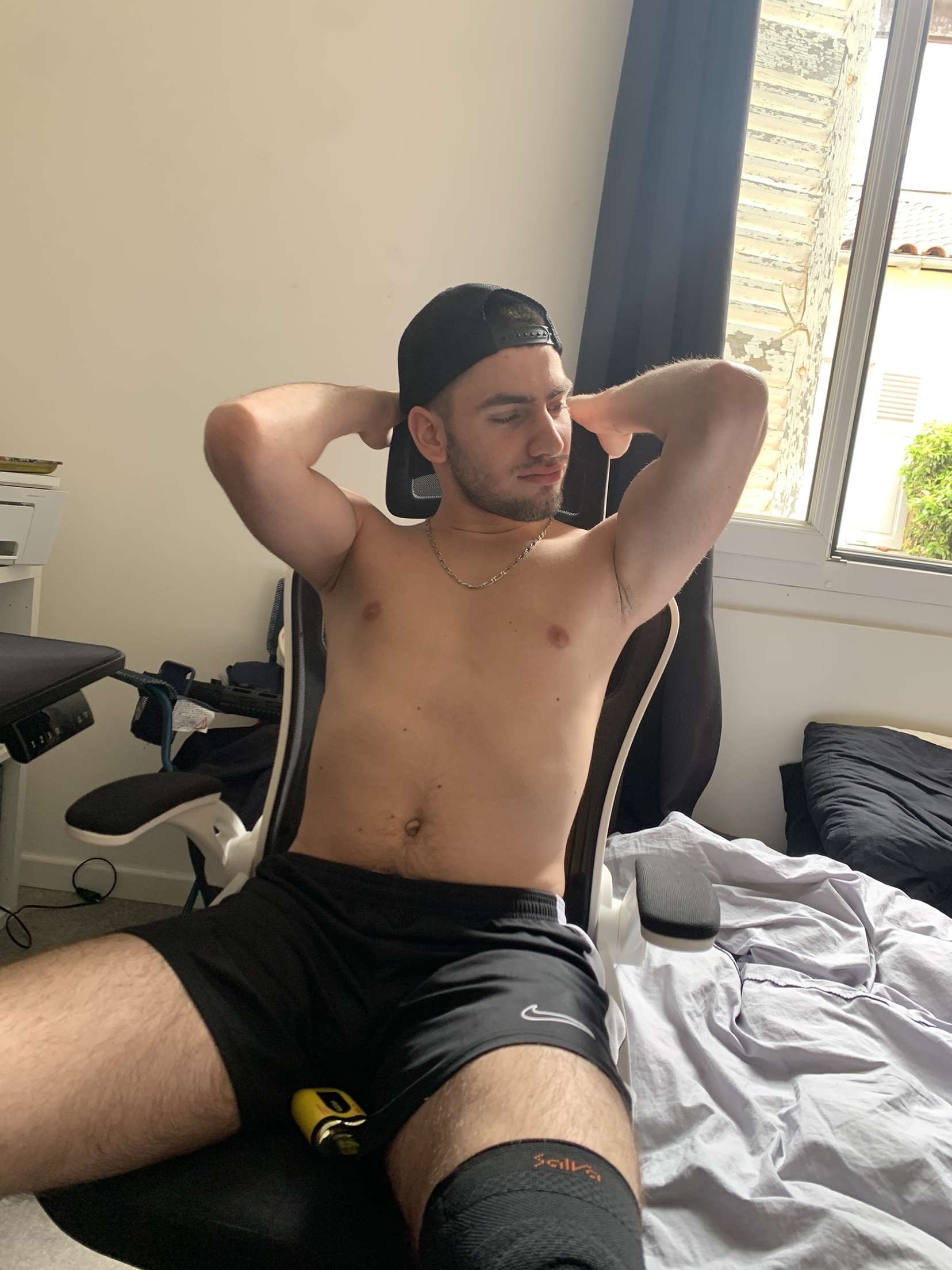 Profil de Yun, 18 ans, Plan cul à Pleudaniel