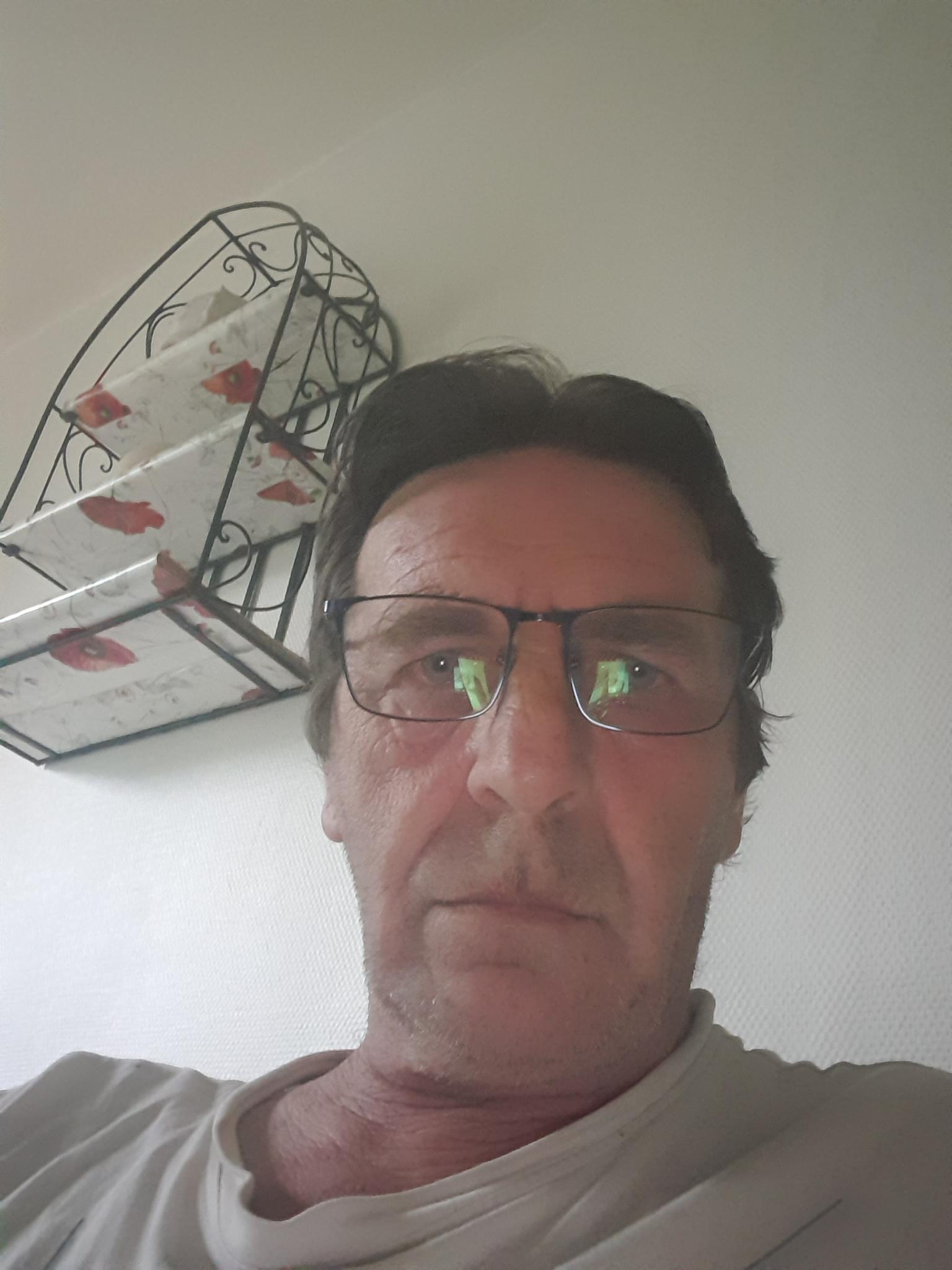 Profil de Shlomo, 55 ans, Plan cul à Langoat