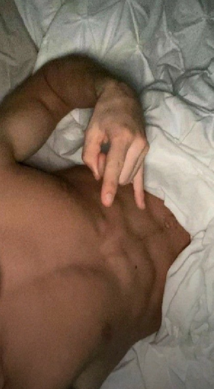 Profil de Momo, 25 ans, Plan cul à Edern