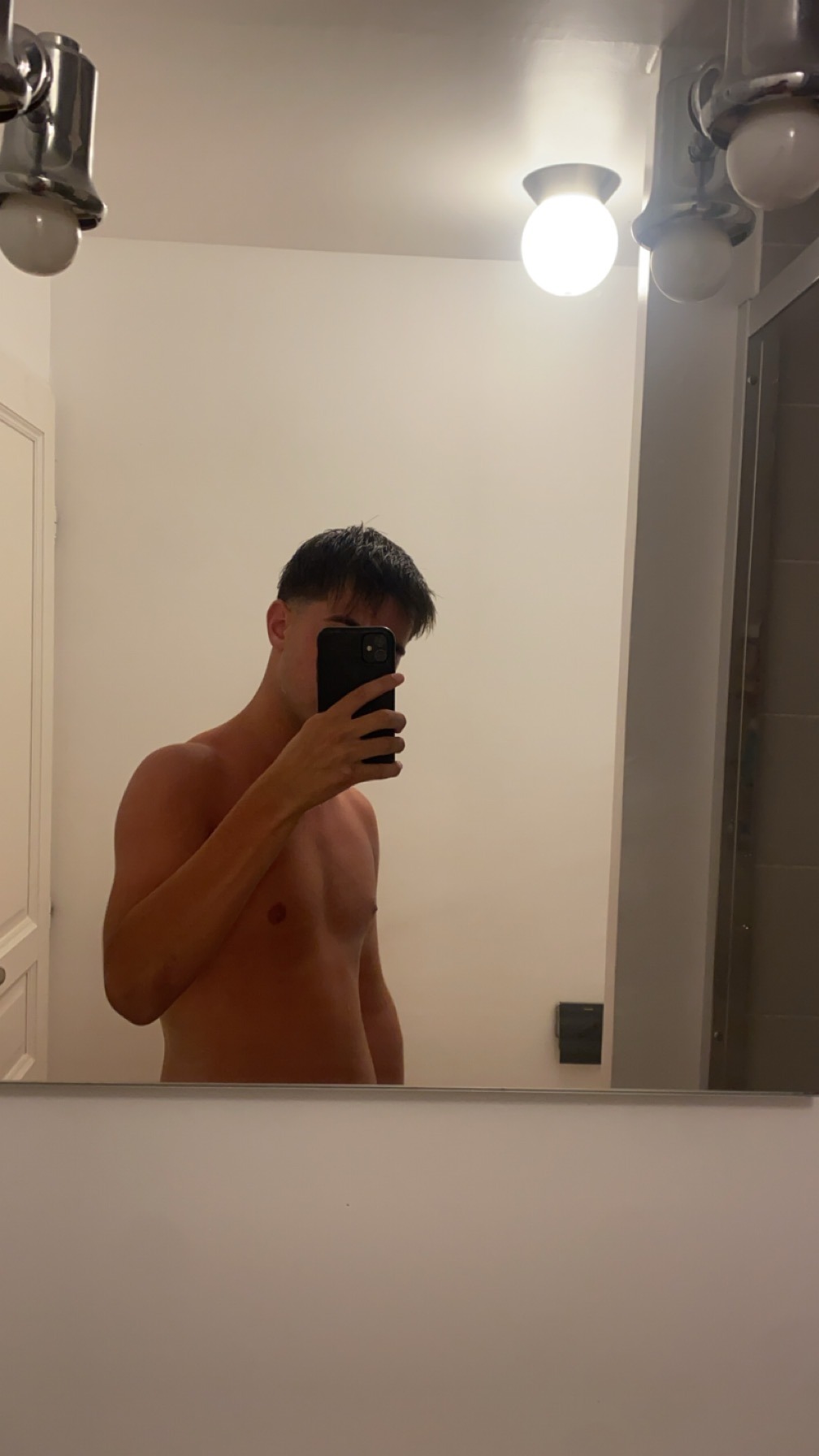 Profil de Djovani, 19 ans, Plan cul à LaForest-Landerneau