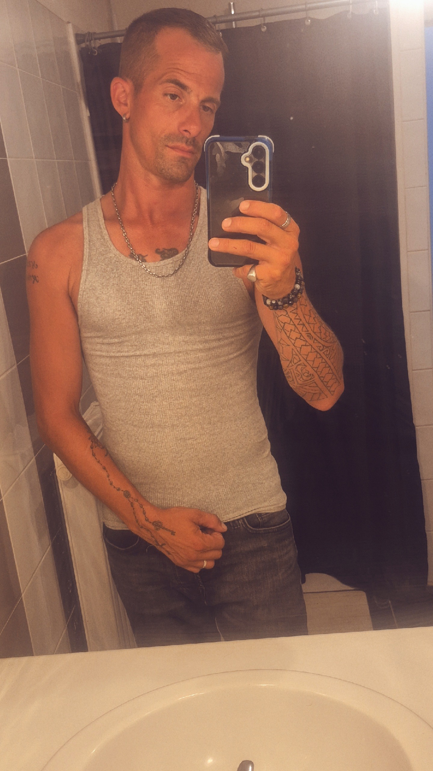 Profil de Elvyn, 36 ans, Plan cul à LePalais