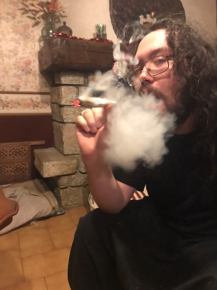 Profil de Dylan, 19 ans, Plan cul à Plédran