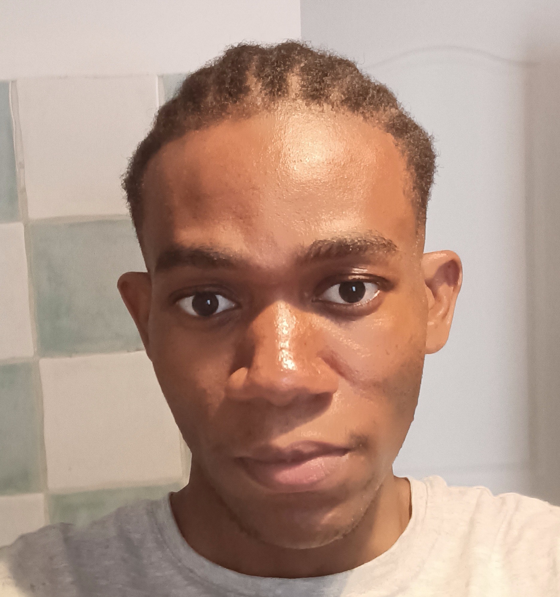 Profil de Madih, 24 ans, Plan cul à Riantec
