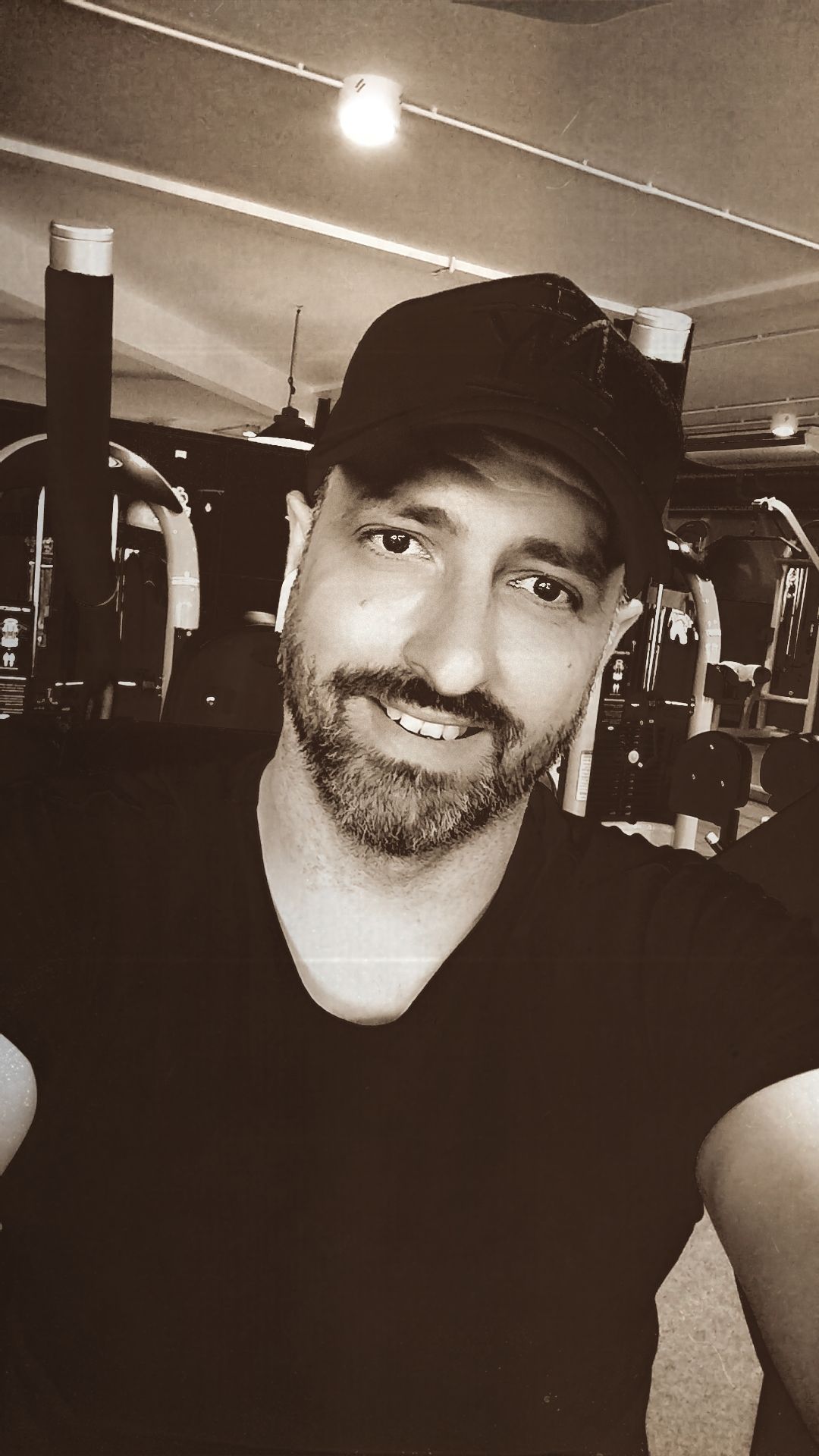 Profil de Ottmane, 39 ans, Plan cul à Larmor-Baden