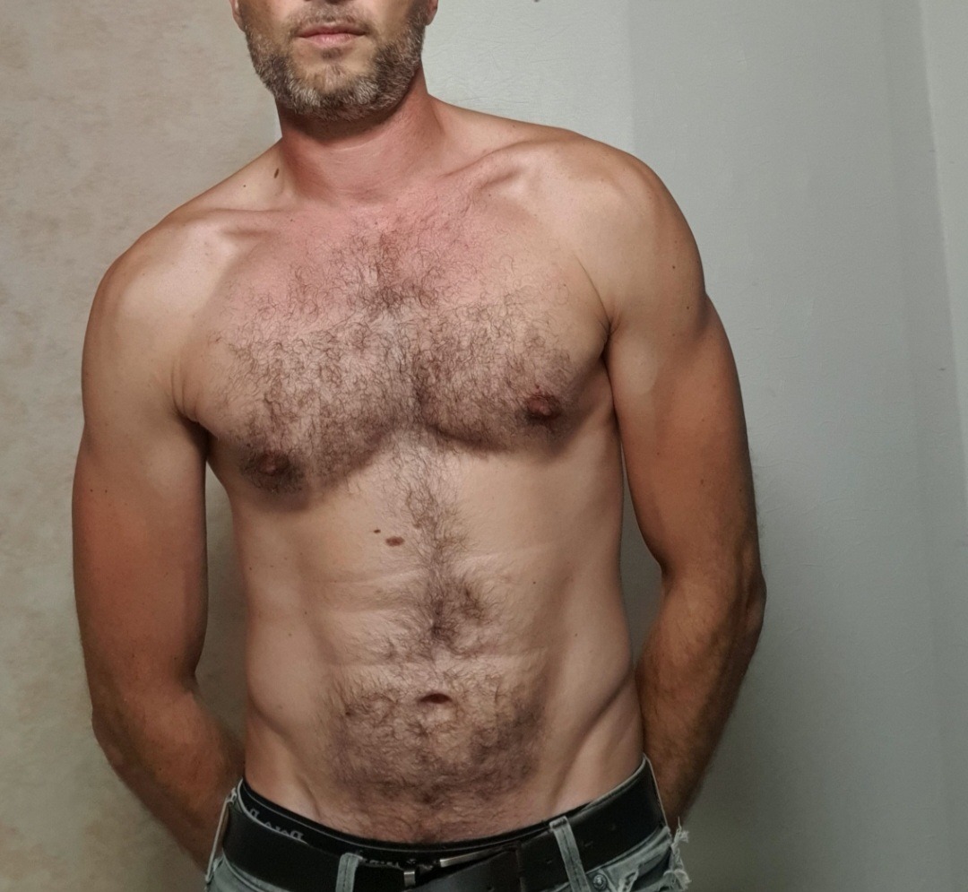Profil de Maksymilian, 39 ans, Plan cul à Vildé-Guingalan