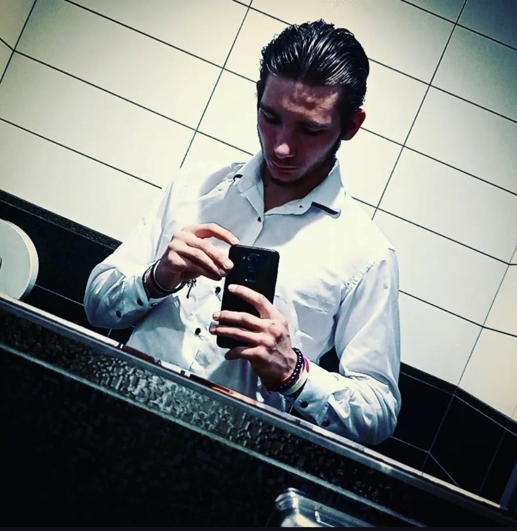 Profil de Myron, 20 ans, Plan cul à Aucaleuc