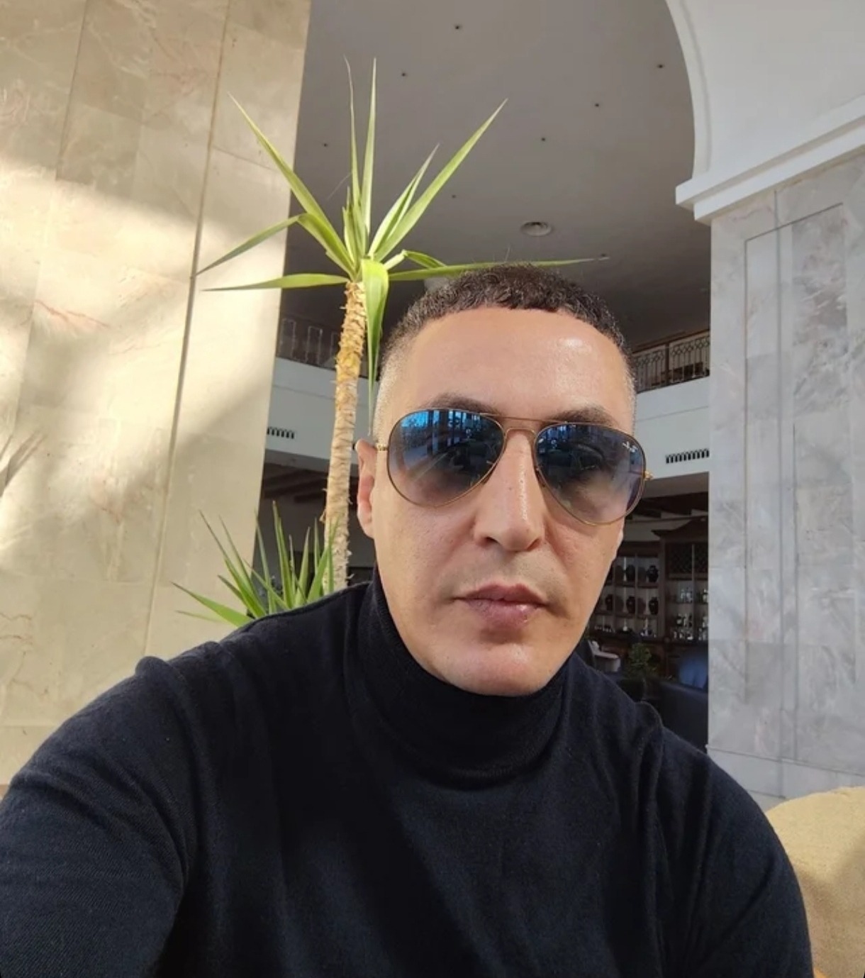 Profil de Achour, 38 ans, Plan cul à Treffrin