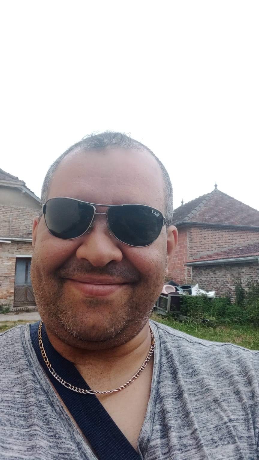 Profil de Tayron, 50 ans, Plan cul à Lanvéoc