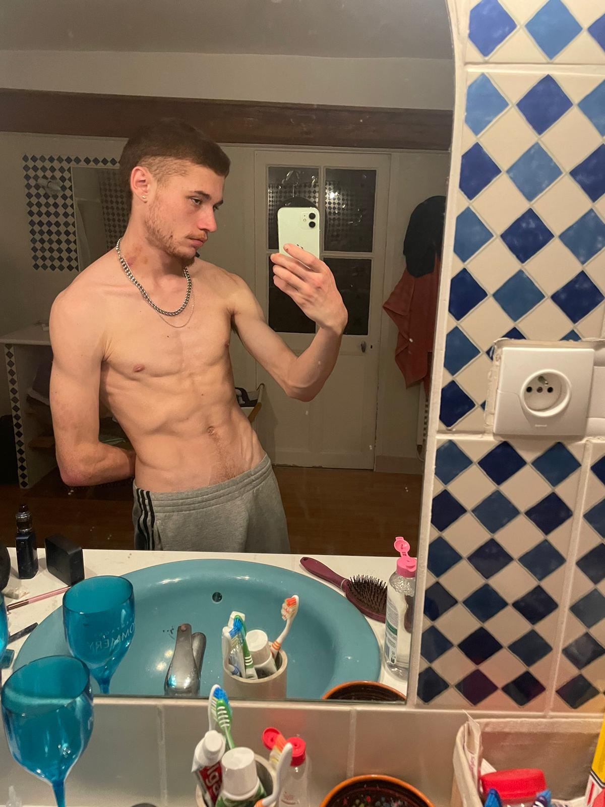 Profil de Noane, 20 ans, Plan cul à Cast
