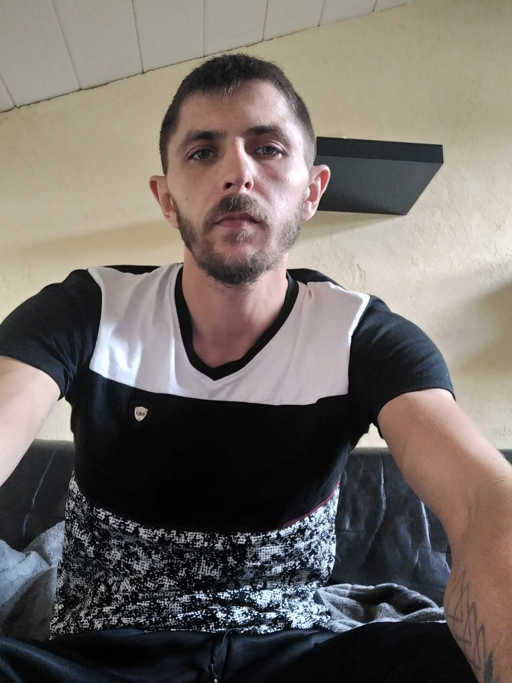 Profil de Vitali, 34 ans, Plan cul à Guingamp