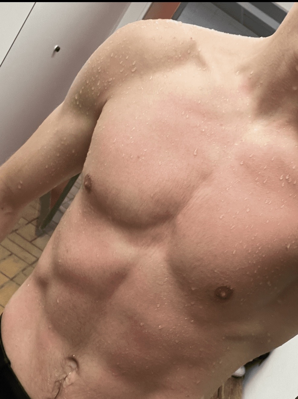 Profil de Moe, 19 ans, Plan cul à Trédarzec