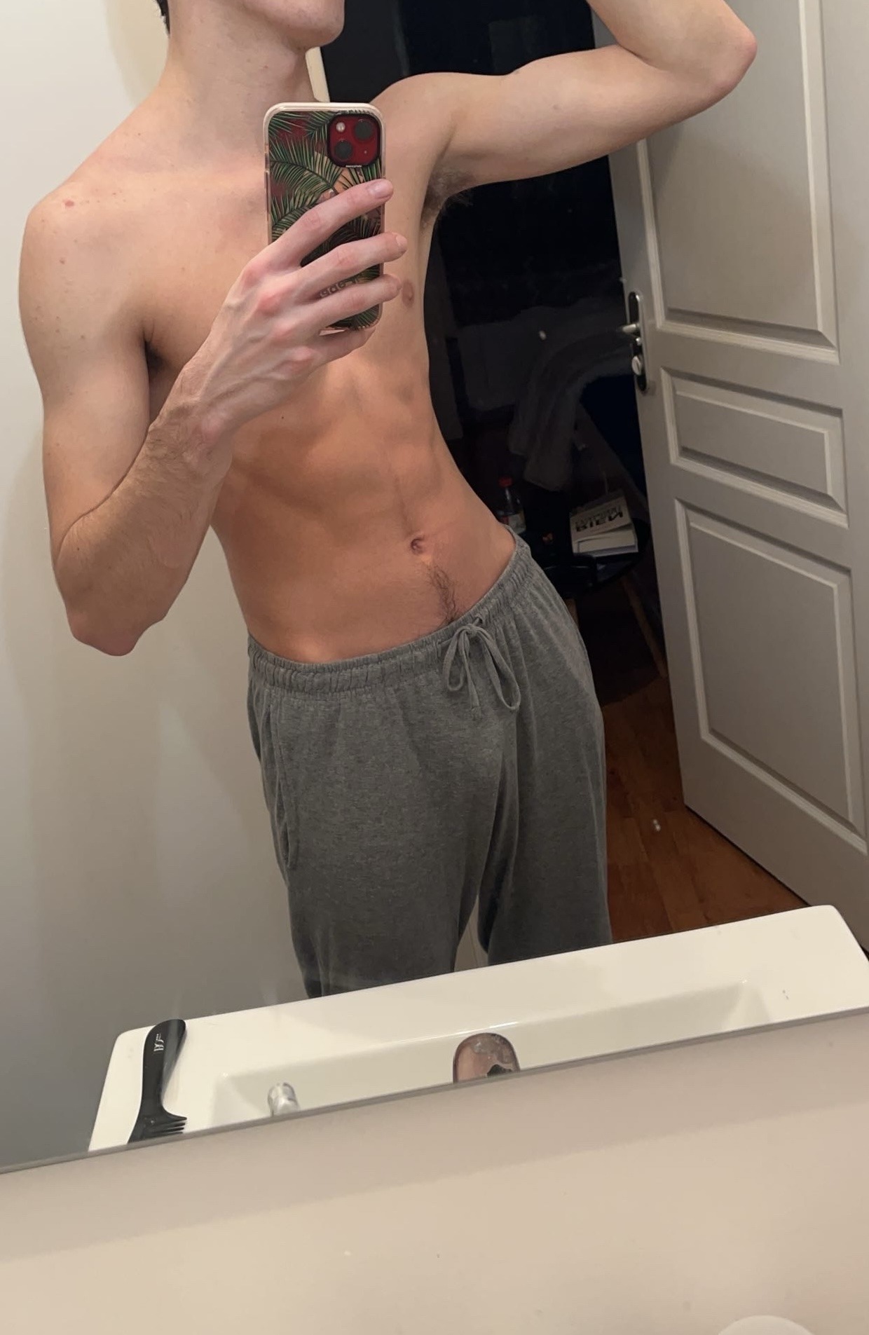 Profil de Layan, 24 ans, Plan cul à Taden