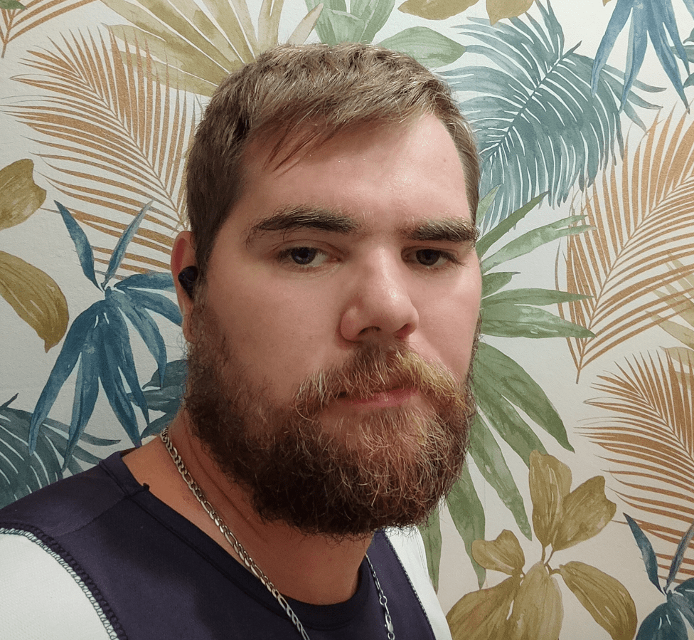 Profil de Badra, 30 ans, Plan cul à Saint-Nolff