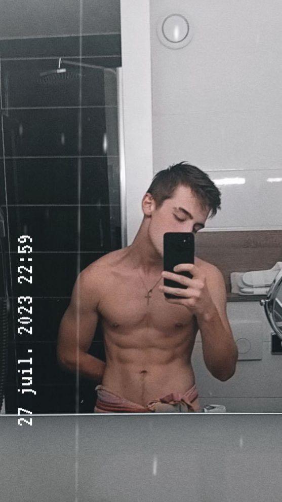 Profil de Richelet, 20 ans, Plan cul à Plouharnel