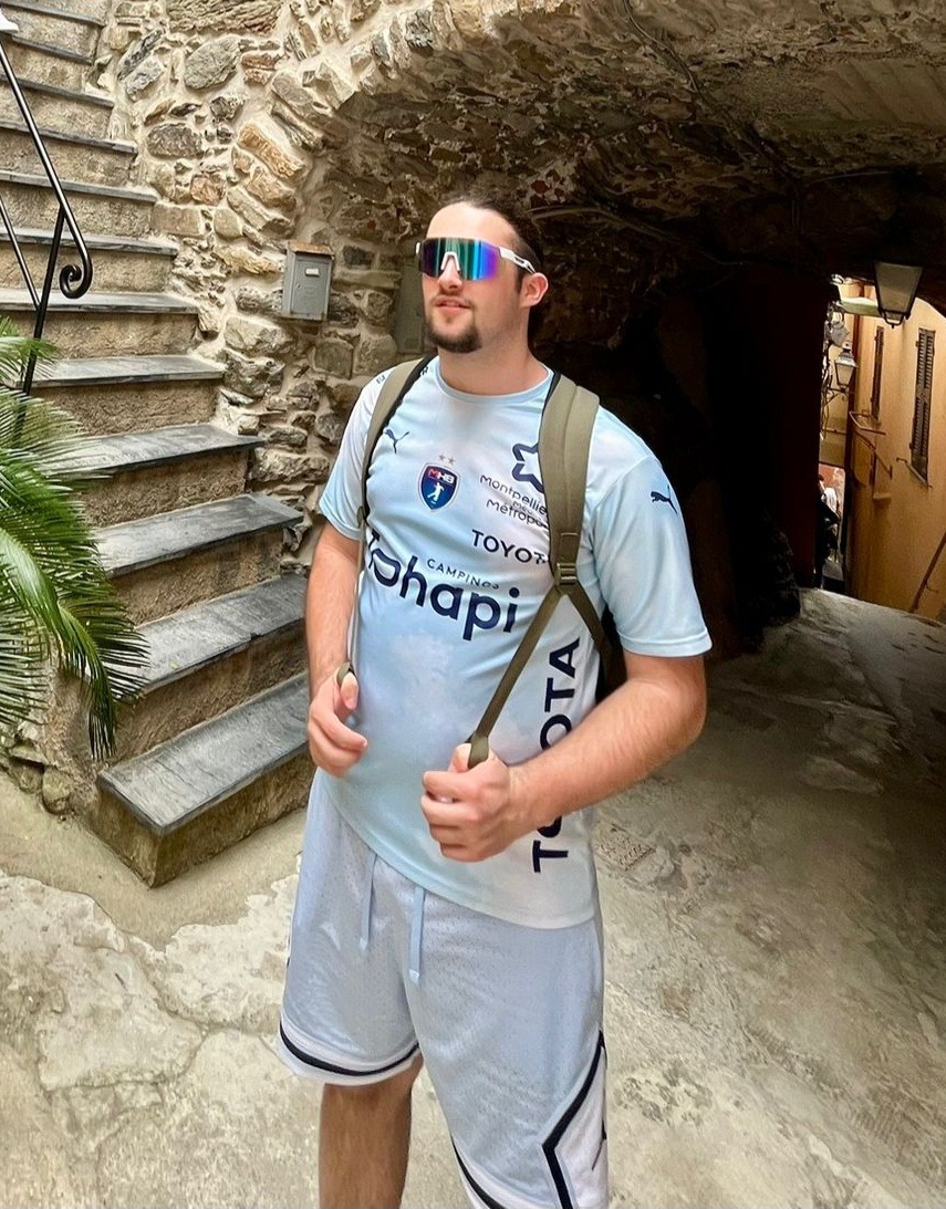 Profil de Tiago, 21 ans, Plan cul à Broons