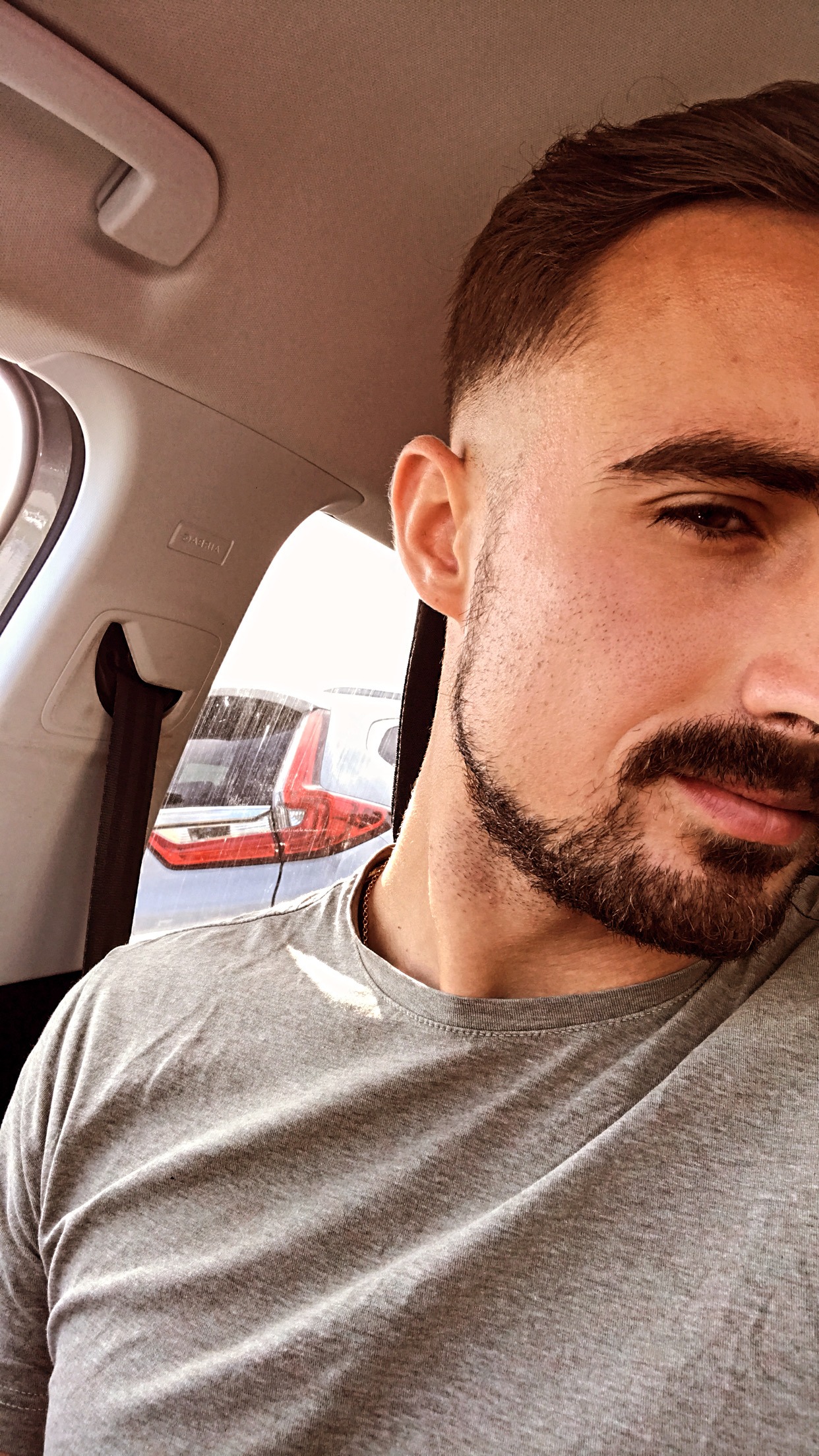 Profil de Zack, 30 ans, Plan cul à Ploulec'h