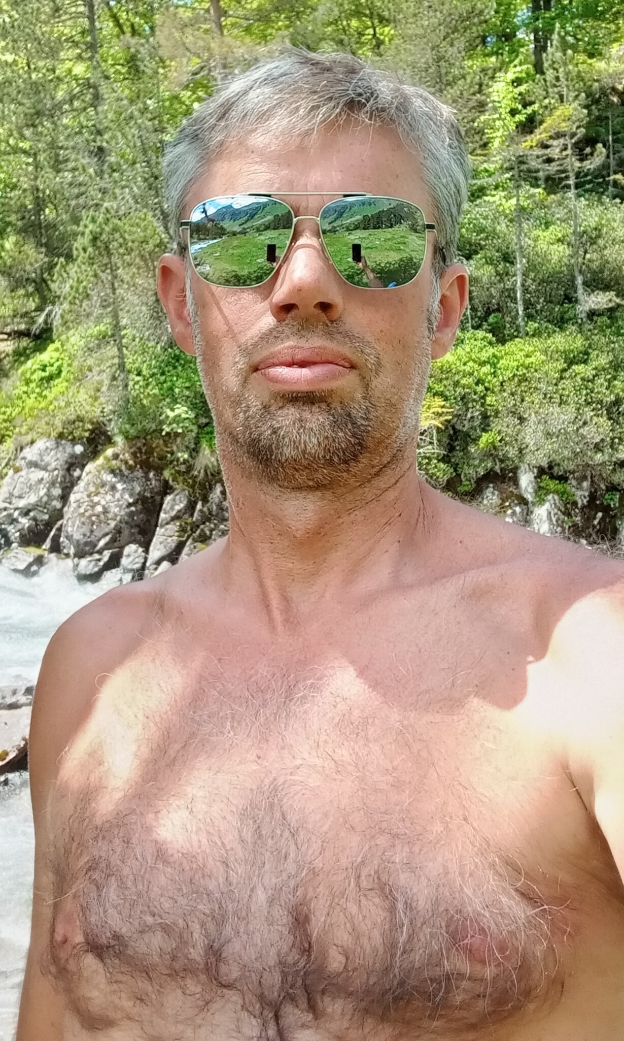 Profil de Waris, 54 ans, Plan cul à Tréglamus