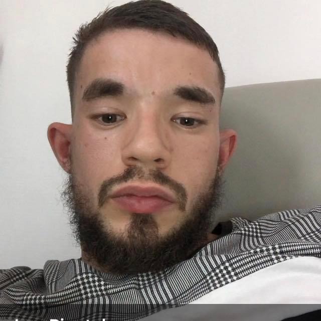 Profil de Zaher, 26 ans, Plan cul à Lanvollon