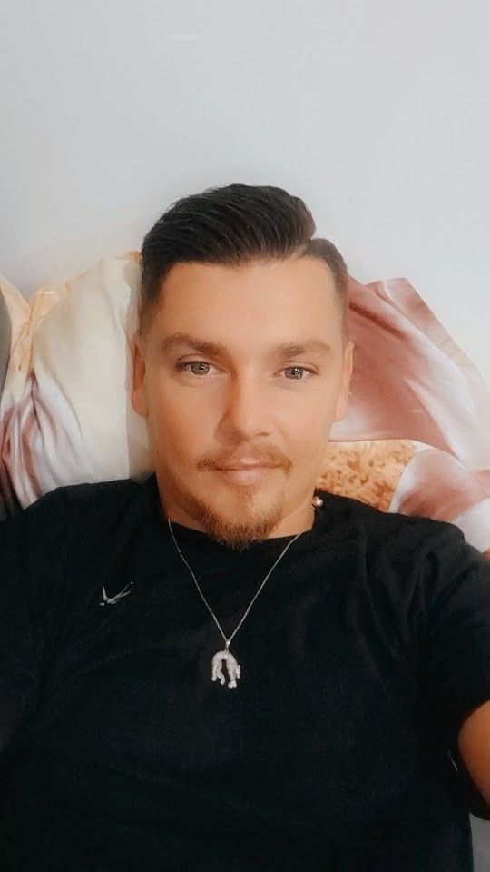 Profil de Eduardo, 33 ans, Plan cul à Paimpol
